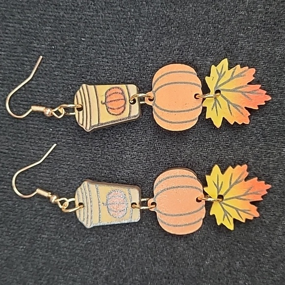NEW WOODEN PUMPKIN COFFEE MAPLE LEAF DANGLE EARRINGS - Picture 3 of 5